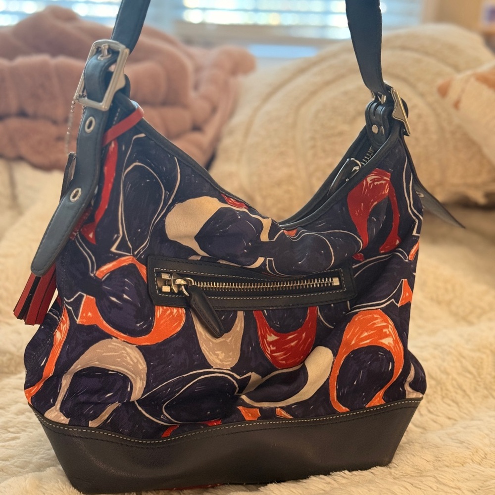 Elegant Y2K Vintage Coach  Women's Hobo Bag with Multicolor Design